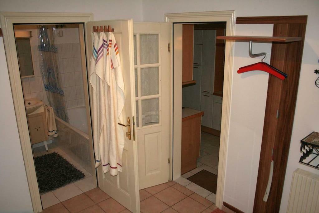 70M² Grosses Apartment Mit Gartenzugang เวียนนา ภายนอก รูปภาพ